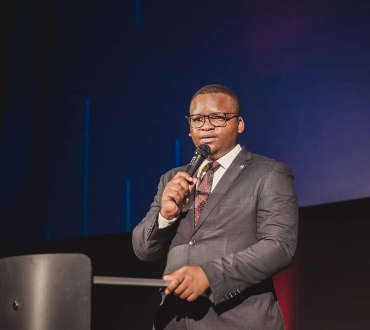 glorychurchww's tweet photo. ''Nothing great is birthed without pain. There is purpose in your pain.''

Jabez was more honorable than his brothers. His mother had named him Jabez, saying, “I gave birth to him in pain.” 1Chronicles 4:9

#theglorychurch
#soundword
#apostlececil https://t.co/bRthoWB6uQ
