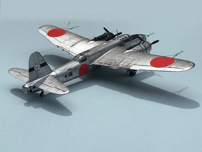 1/72ハセガワ呑龍Ⅱ型丙 電波警戒機装備型、ギリギリで完成。完全素組アクリル筆塗り。バードケージにも程があるキャノピーは当然マスキングなんか無理なので全部面相手描き。何とか私らしくできたかな。楽しい時間でした。素敵な企画ありがとうございます!#夏休み中島機祭り完成#夏休み中島機祭り 