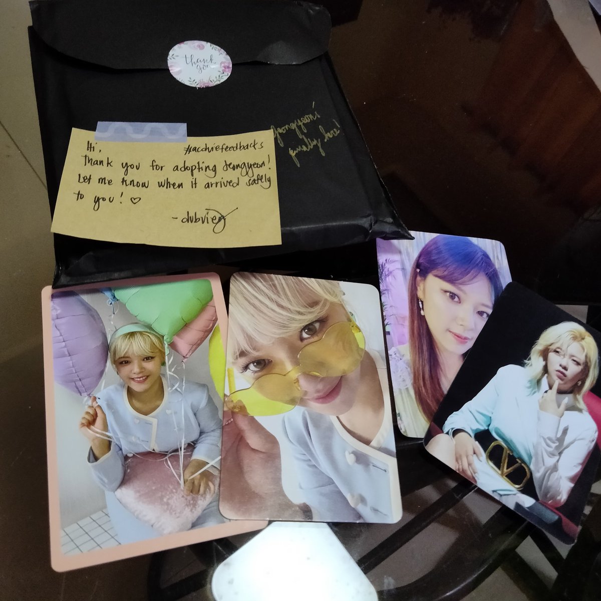 woulddie4yjy's tweet photo. Jeongyeon arrived safely! thank you π #acdviefeedbacks https://t.co/bQooi31v1D