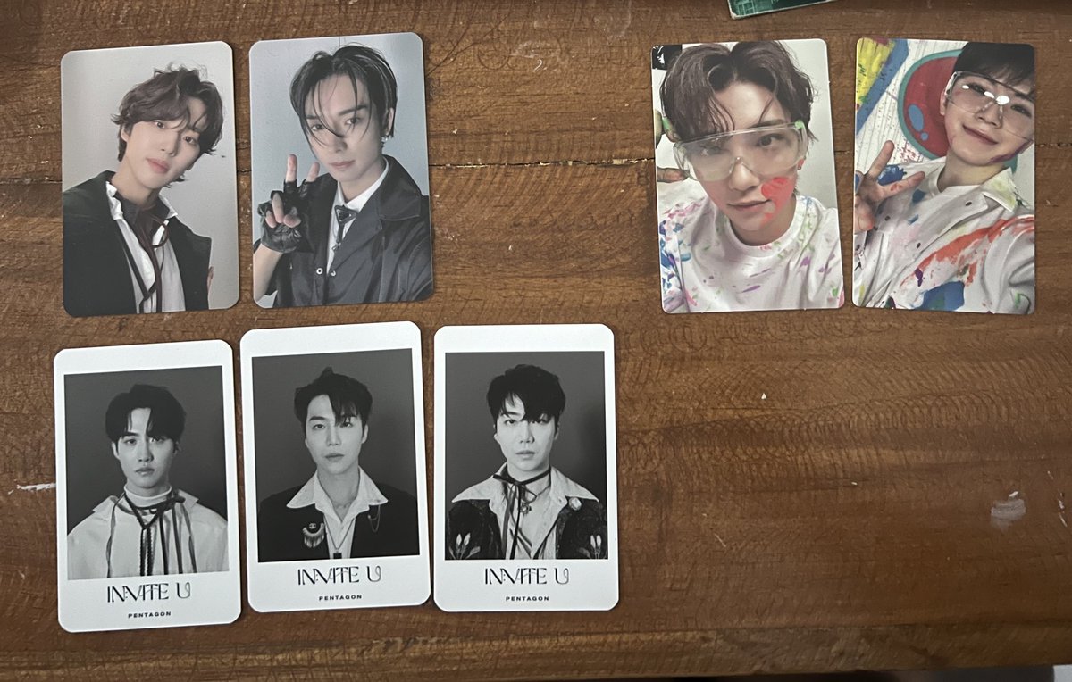 _jeongcart's tweet photo. [ #jeongsells ] wts lfb ph only!!

pentagon 
selfie pc - 60
white pc - 60

seventeen
carver pc - 60

— 10 pesos discount if buying 2 or more :)) 

tags pentagon ptg yuto yeoone jinho hongseok seventeen svt woozi joshua

need space na talaga 🥺 https://t.co/horsJ10qUp