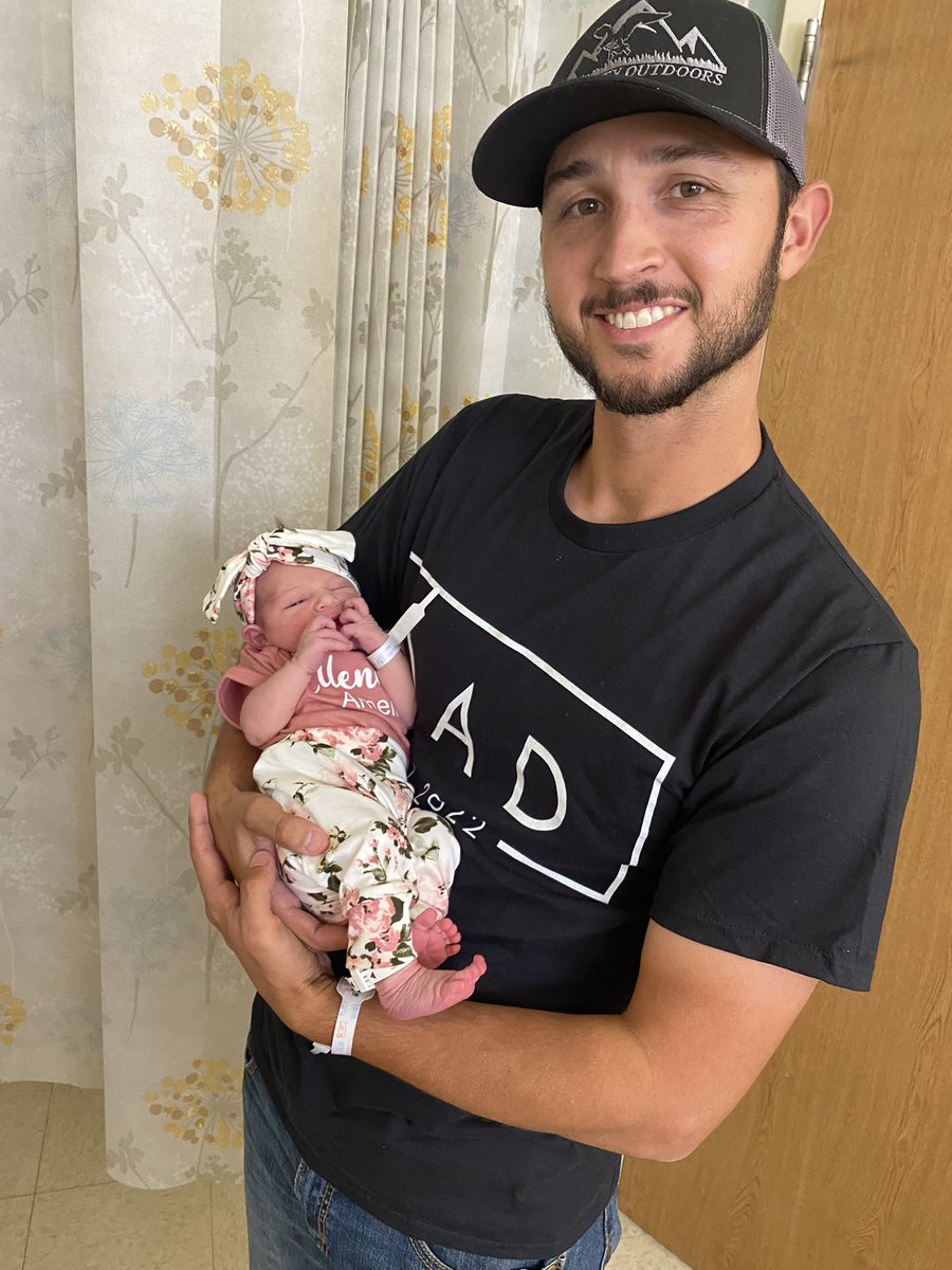MerSadiesBaby's tweet photo. Ellena Amelia born Aug 11 at 6:49pm weighing 6lbs 2oz. Our hearts have never been more complete 🥰🥹♥️ https://t.co/QtqXHhJGTT