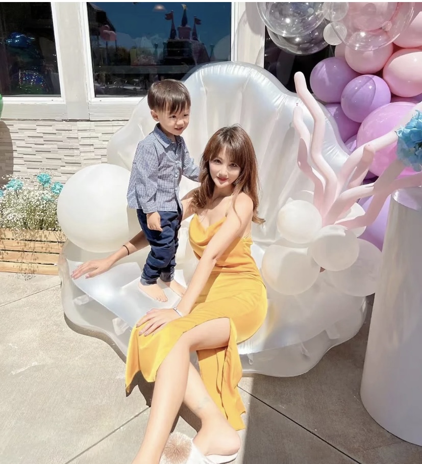 Louisa0019's tweet photo. another happy weekend
#losangeles #birthdayparty https://t.co/TT9elMwlkb