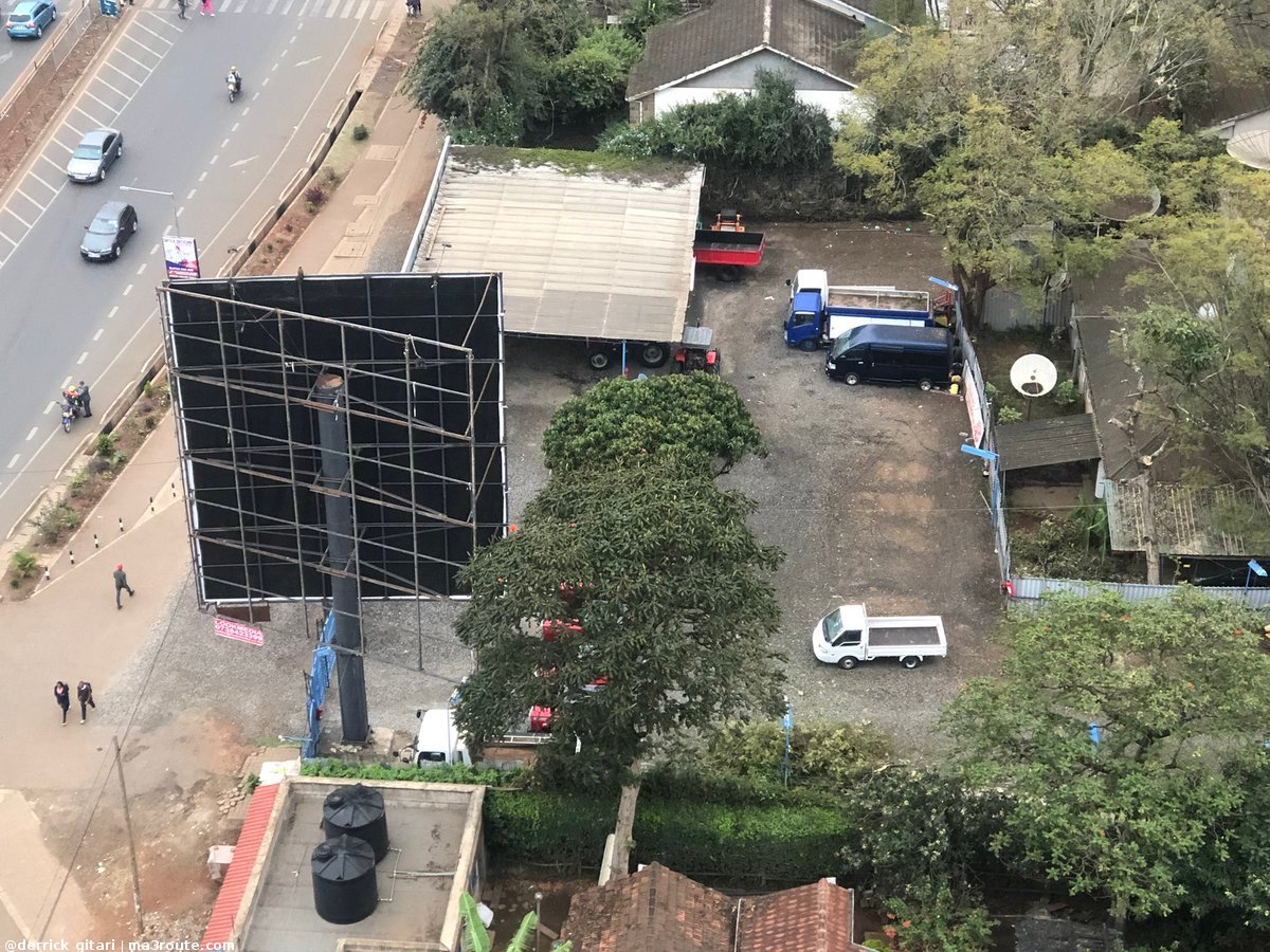 a3Route's tweet photo. 07:21 Ngong rd car yards are taking no risk at all. Took all their cars away for 7 days now.  https://t.co/hUQIJ9T0Mt via @derrick_gitari