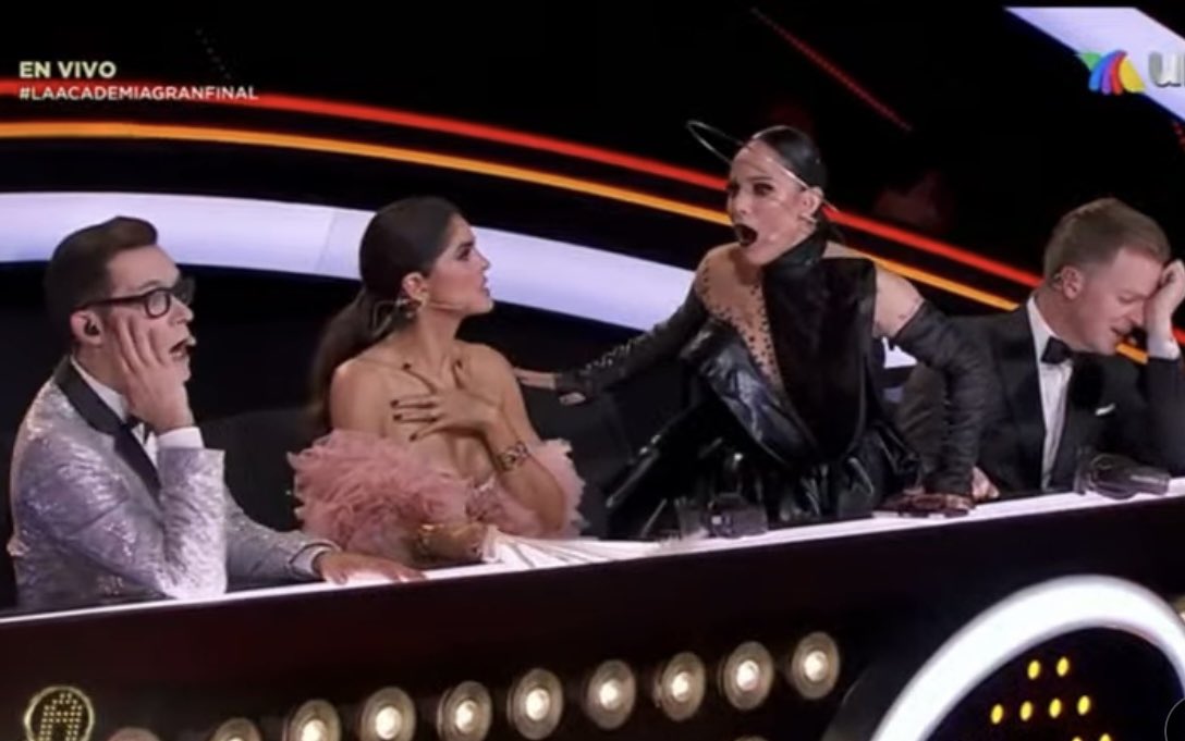 osmarx_x's tweet photo. Todos los jueces me representan en este precioso momento 
#LaAcademiaGranFinal #LaAcademia20 #LaAcademia2022 #FinalLaAcademia #lafinalacademia https://t.co/VISAlynpFJ