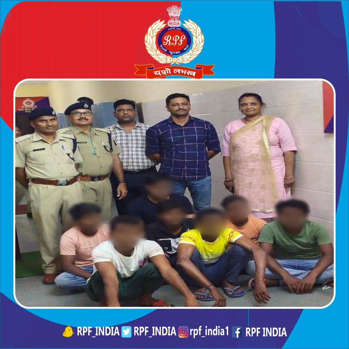 In the fight to end  #ChildTrafficking under #OperationAAHT Anti Human Trafficking Unit of #RPF Kanpur Central in coordination with <a href="/BBAIndia/">BachpanBachaoAndolan</a> &amp; GRP rescued 12 minors with arrest of 07 traffickers from Mahananda Exp.
#TogetherWeCan 
#EndTrafficking #NoOneIsForSale

<a href="/RailMinIndia/">Ministry of Railways</a>