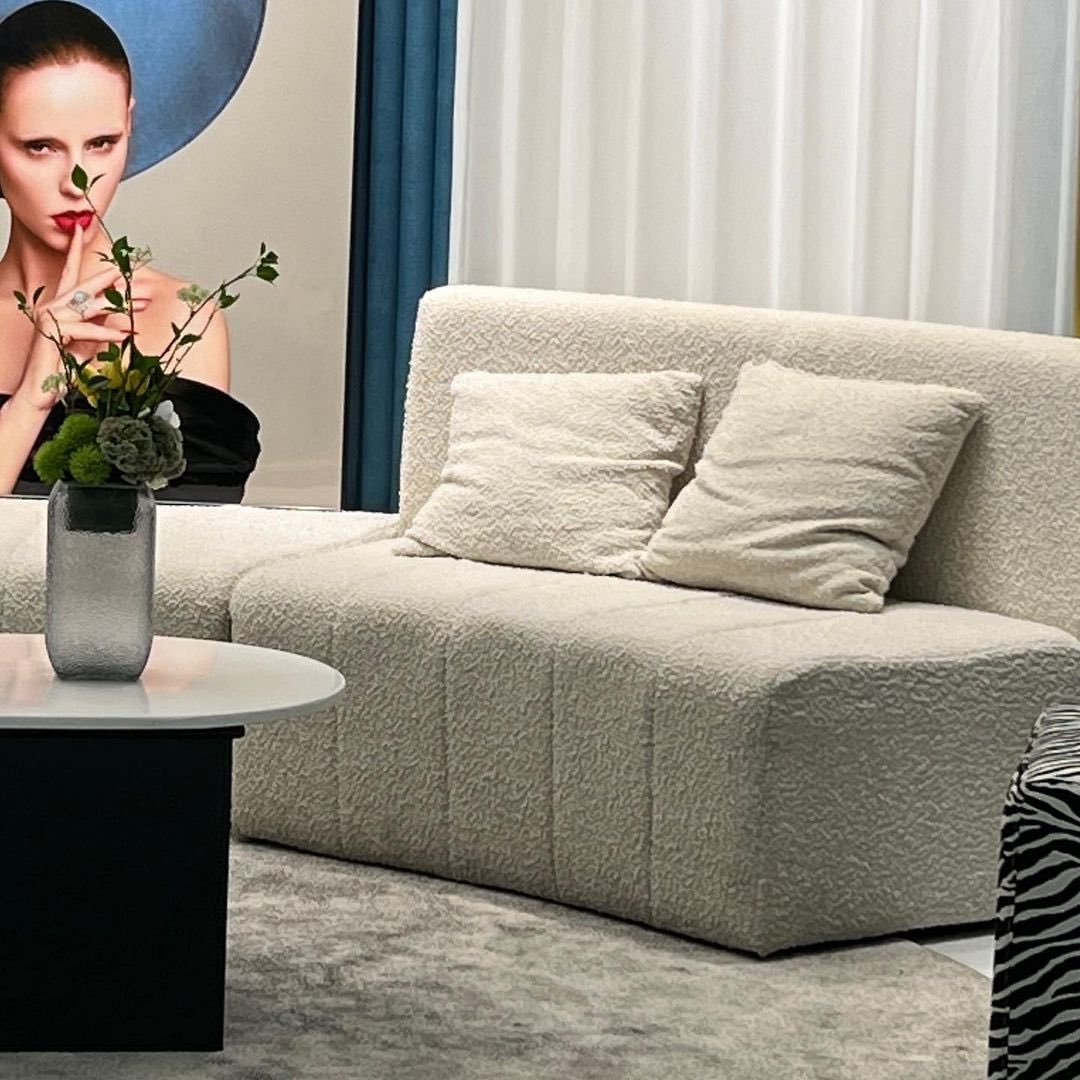 domvitus's tweet photo. Saw a Boucle sofa with our Boucle covers in our domestic textile exhibition, how beautiful π₯°
#ashleyfurniture #livingroomdecor #livingmybestlife #reels #trending #houseenvy #cleanhome #budgetfriendly #myhomestyle #hobbylobbystyle #summer #pondview #treeview #livingroomview https://t.co/cAwi4b7cDR