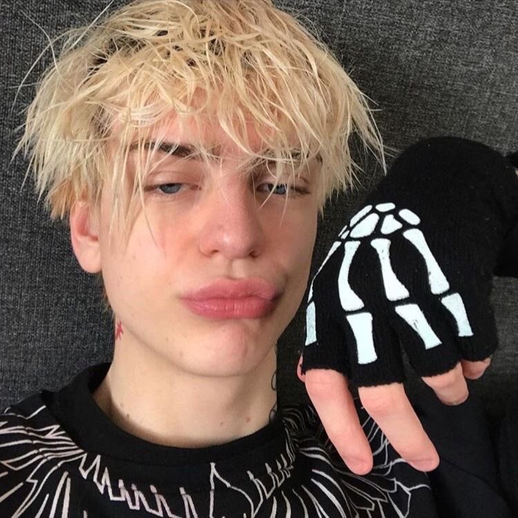 I know ur obsessed with me 😵‍💫