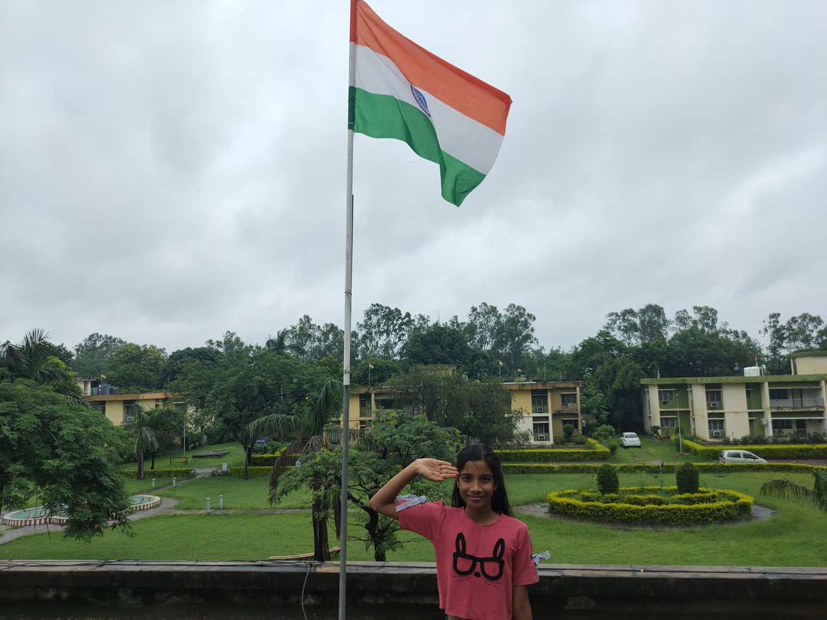 caac09's tweet photo. #HarGharTiranga https://t.co/SSNgG2idBq
