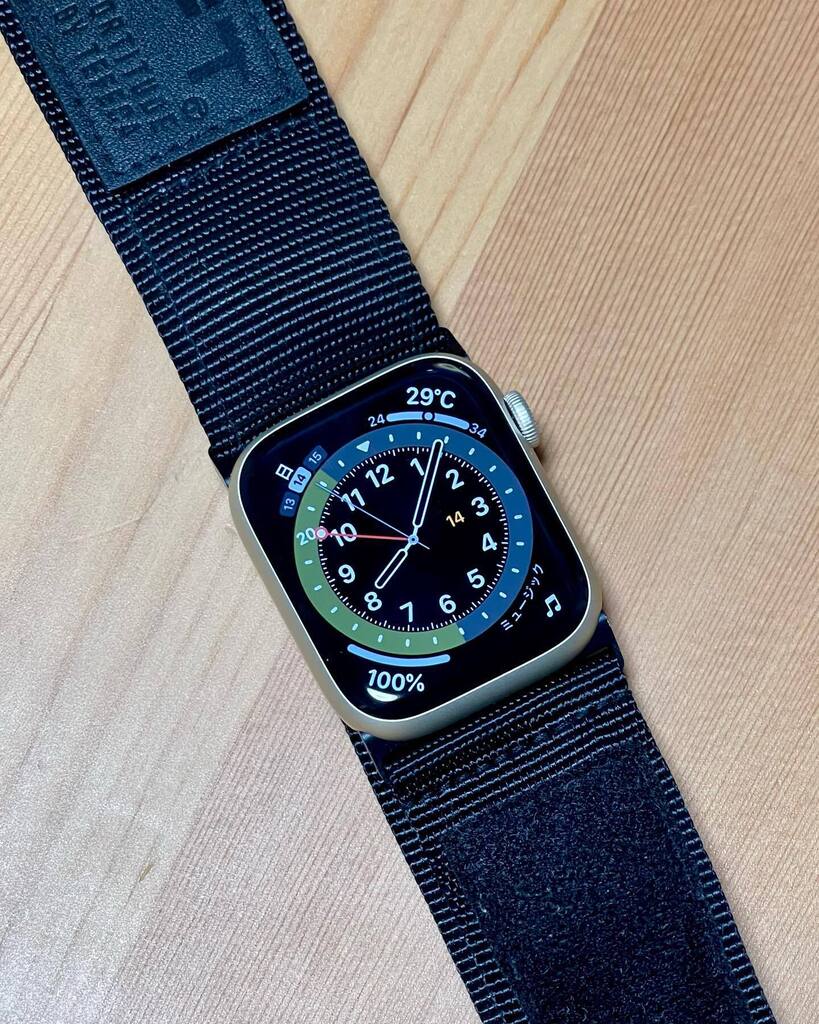 koaloha's tweet photo. 最近はふっといバンドに
#applewatch #tefeca https://t.co/Semr3qRX02 https://t.co/J9nGhyEQDp
