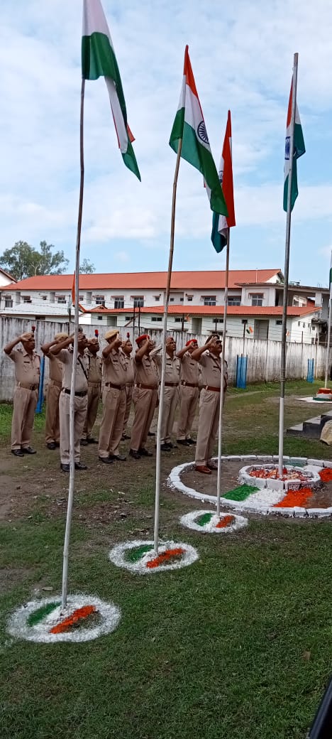20THAPIRBN's tweet photo. "Jai hind"
Happy independence day celebration https://t.co/v3XW0EgxMH