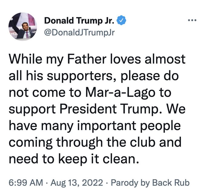 KatnissEM's tweet photo. #MAGA Not the ones like at Mar-a-Lago, They are dirty. He doesn't love you. Everyone else #WriteInDonaldTrump every election. #Puppies https://t.co/JMVcMhHyDC