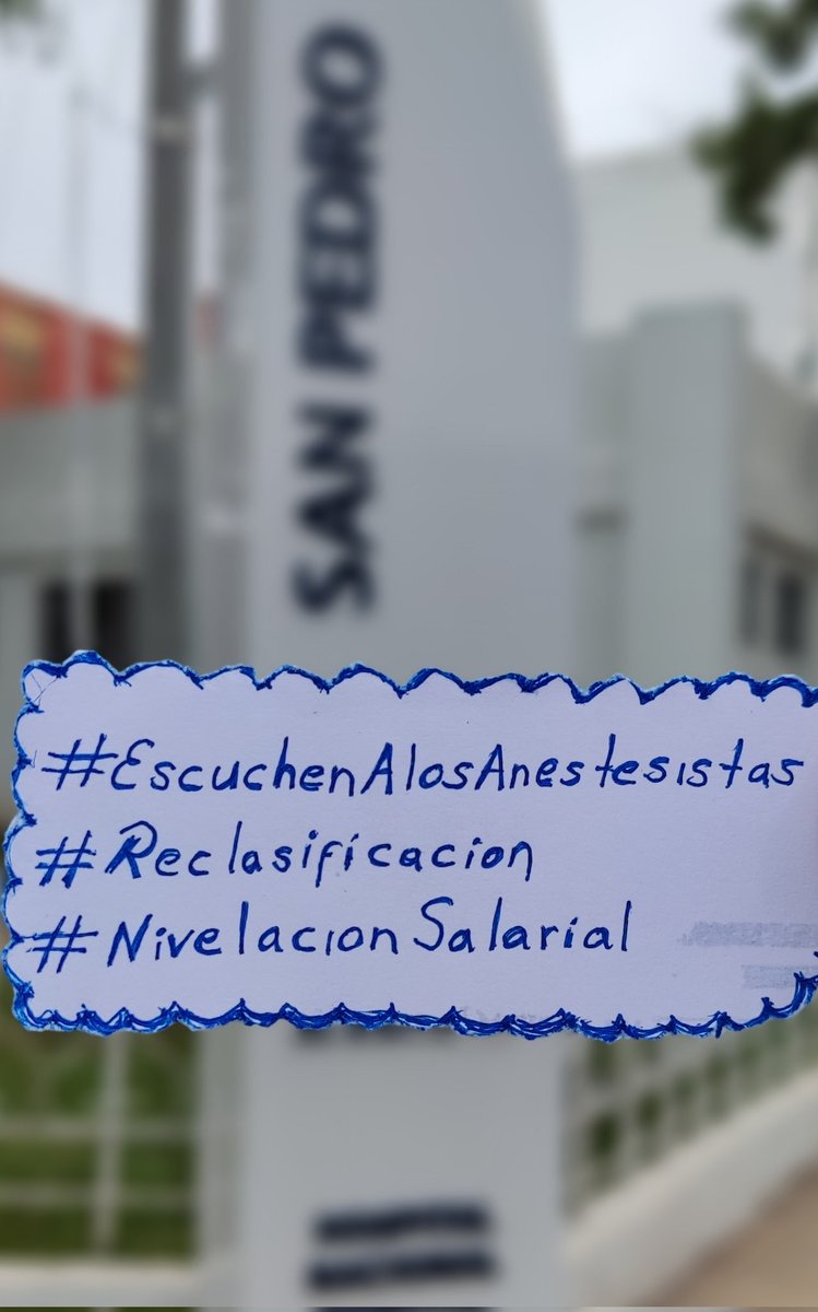 riveradocente's tweet photo. Fuimos llamados "Héroes", ahora queremos ser llamados Licenciados en Anestesiologia e  Inhaloterapia.
#ESCUCHENALOSANESTESISTAS
#RECLASIFICACION 
#NIVELACIONSALARIAL
@FranAlabi @nayibbukele https://t.co/o02lw92V2U