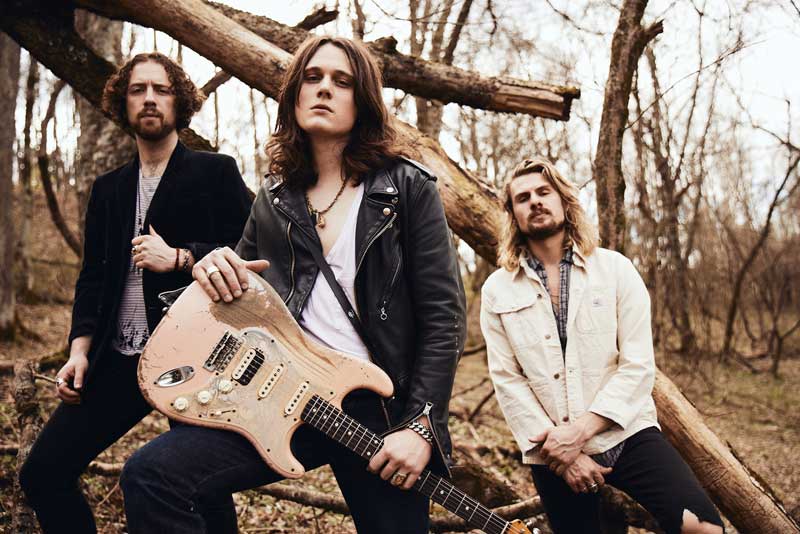 ClassicRockMag's tweet photo. Vote for @thetylerbryant's Ain’t None Watered Down as your Track Of The Week: https://t.co/f4m0dt40Vh https://t.co/yePHdsNyFK