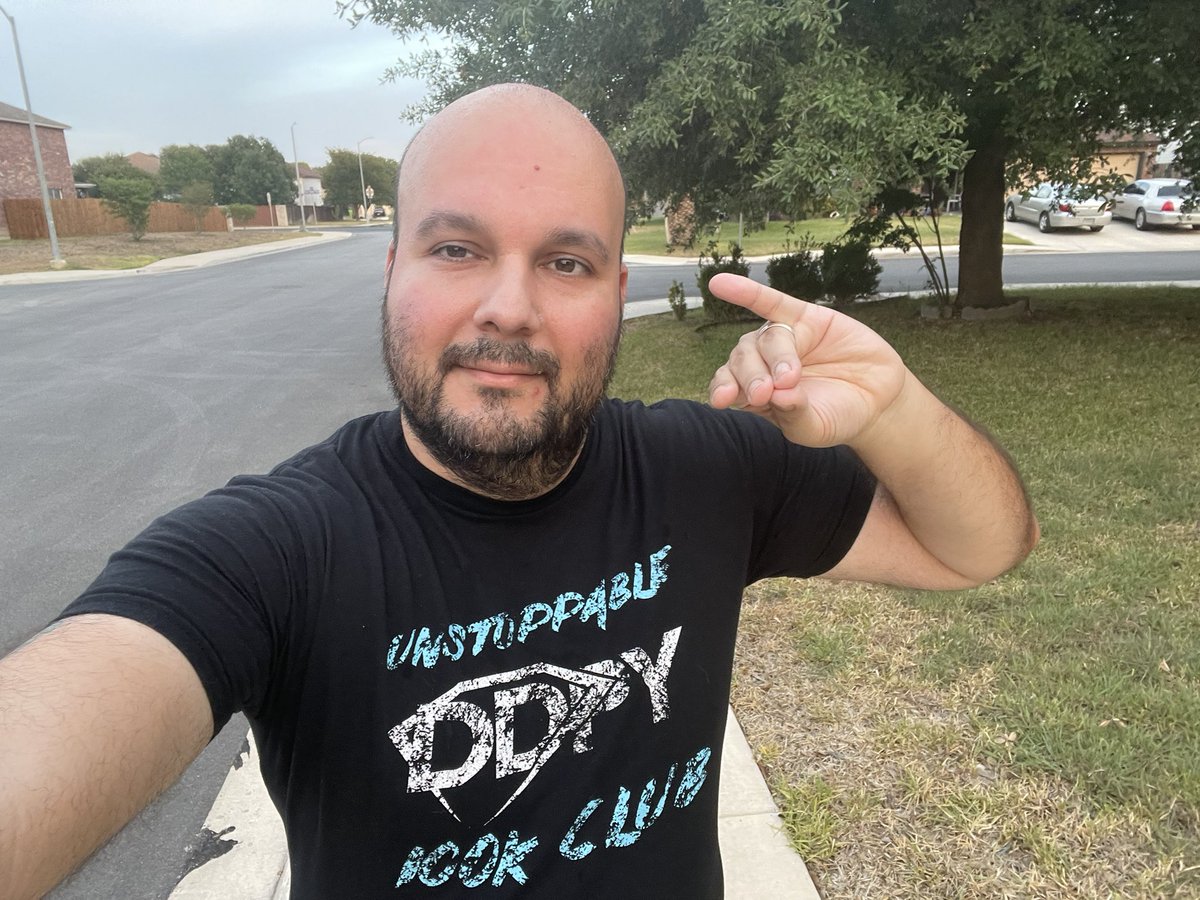 SephiHakubi's tweet photo. Forgot to post that after my stream, it was a bit cooler out I ran 2 miles. The #RAVEmachine is back! https://t.co/BfK1muF9rh