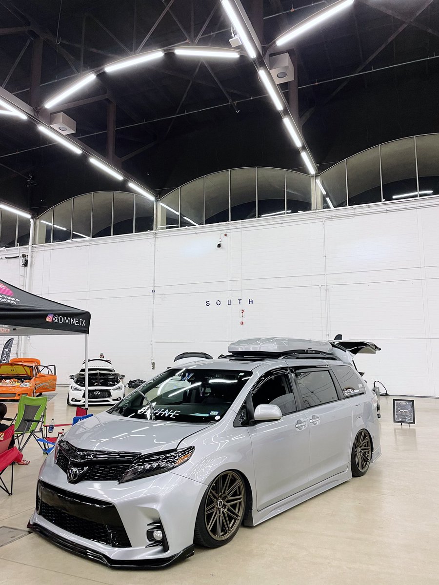 ThatGuyRudy's tweet photo. Some from hot import night https://t.co/63xsyX5lSO