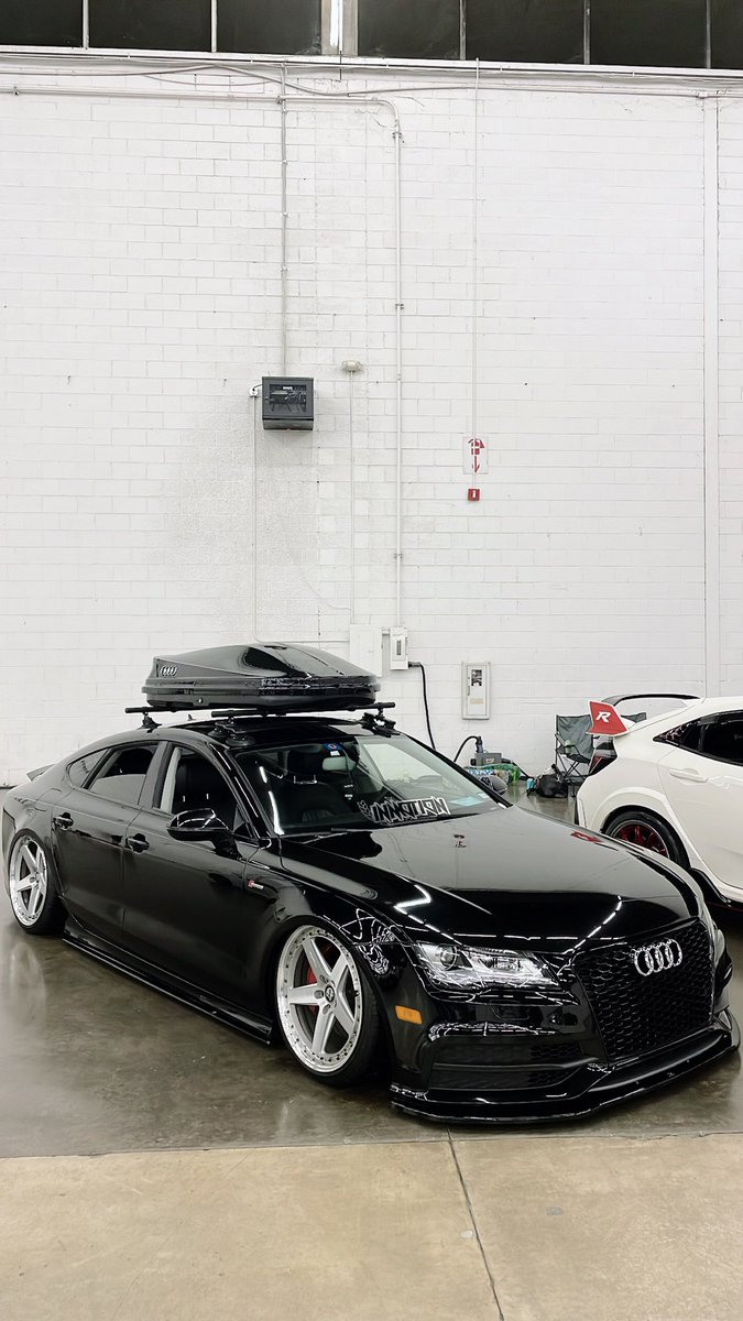 ThatGuyRudy's tweet photo. Some from hot import night https://t.co/63xsyX5lSO