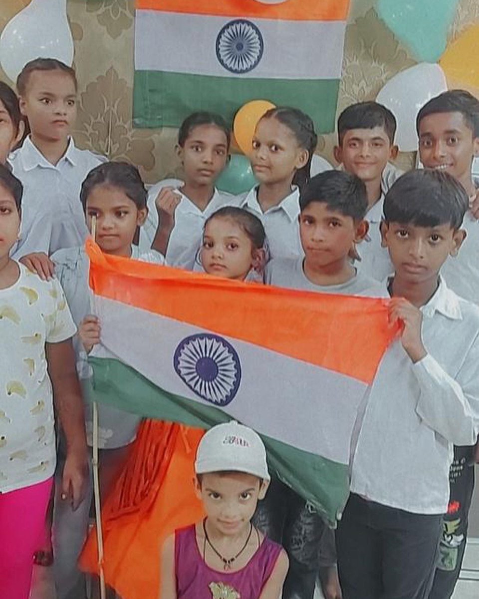saarthik2's tweet photo. Today is a day to feel proud about being a part of this great nation. May this spirit of freedom lead us all to success and glory in life. Happy Independence Day! 🇮🇳🇮🇳 https://t.co/RdLGX6wpti