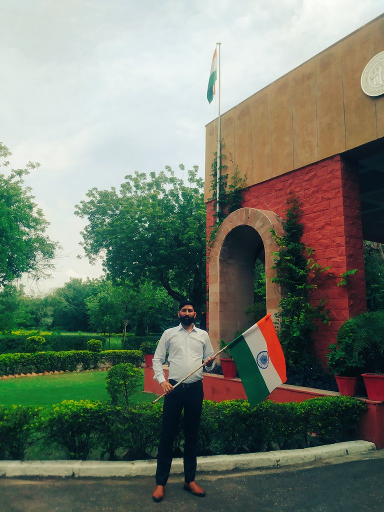 chauhan_sdsc's tweet photo. #IndependenceDay #at75 #HarGharTiranga #स्वतंत्रतादिवस https://t.co/zp8YDdp7t2