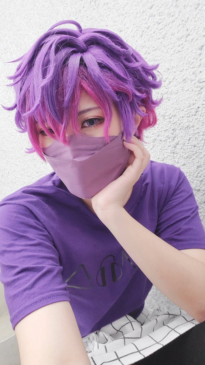 🧡＆💜 CWT兩日來場感謝～！
謝謝大家的厚愛！明信片跟貼紙都完售了，之後還出新品的話會考慮一起加印
飯友餘N團三款，整理後會釋出，完售款都不會再販了不好意思🥺