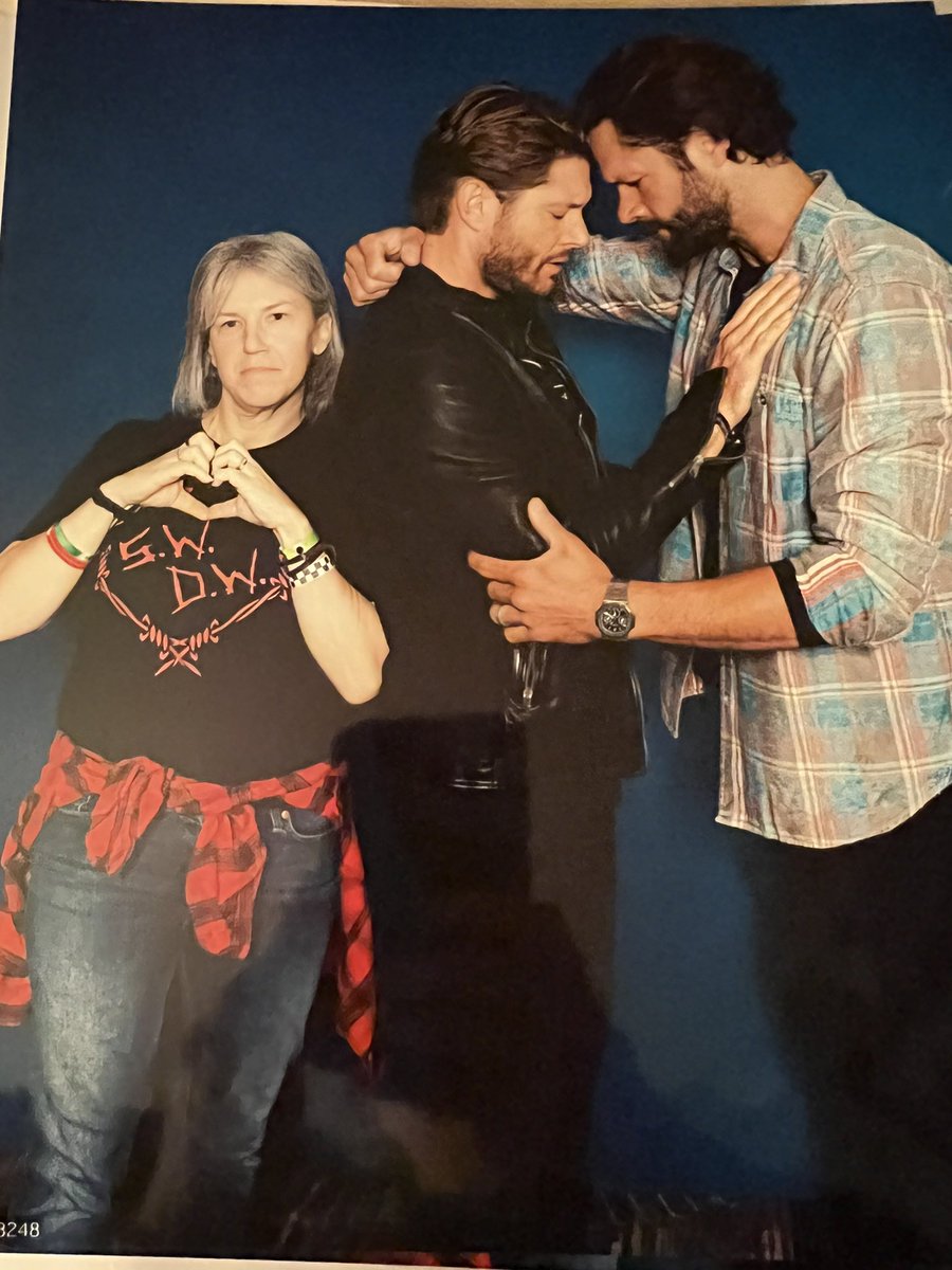 plutogirll's tweet photo. I have lots of ops still to post, but don’t we all expect this from me now? I know the boys do….#barnscene #SPNFamily #JaredPadalecki #JensenAckles #SPNDC https://t.co/4C1I5IjzbJ