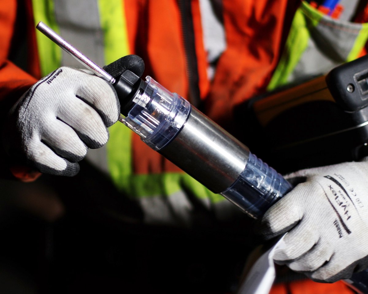 im_mining's tweet image. A four-year collaboration between Orica &amp;amp; LKAB has led to the first production blasts using wireless initiation tech at the Kiruna iron ore mine in northern Sweden. Learn about the journey here 👉 bit.ly/3w1x0hm @OricaLimited @LKABgroup #WebGen #wirelessblasting #Kiruna