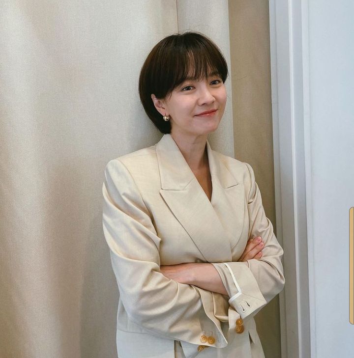 saendgame's tweet photo. Happy Birthday to my baby/mommy WHAHAHAHA You are a one-of-a-kind person. You are the coolest, kindest,pretty,cute actress. We were going to be there for you as always.

#HappySongJiHyoDay #SongJiHyo #송지효 https://t.co/GvjFColWTv