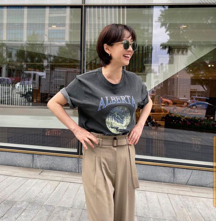 saendgame's tweet photo. Happy Birthday to my baby/mommy WHAHAHAHA You are a one-of-a-kind person. You are the coolest, kindest,pretty,cute actress. We were going to be there for you as always.

#HappySongJiHyoDay #SongJiHyo #송지효 https://t.co/GvjFColWTv