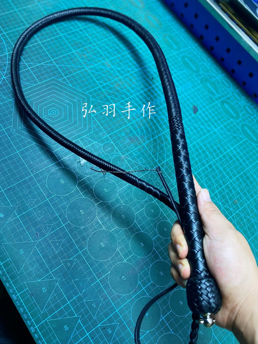 1..8米袋鼠皮牧羊鞭