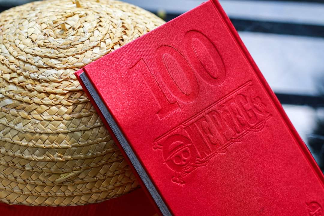 LPT_kusa's tweet photo. One piece vol.100 limited edition

#ONEPIECE #vol100 https://t.co/lwvYMRmWS2