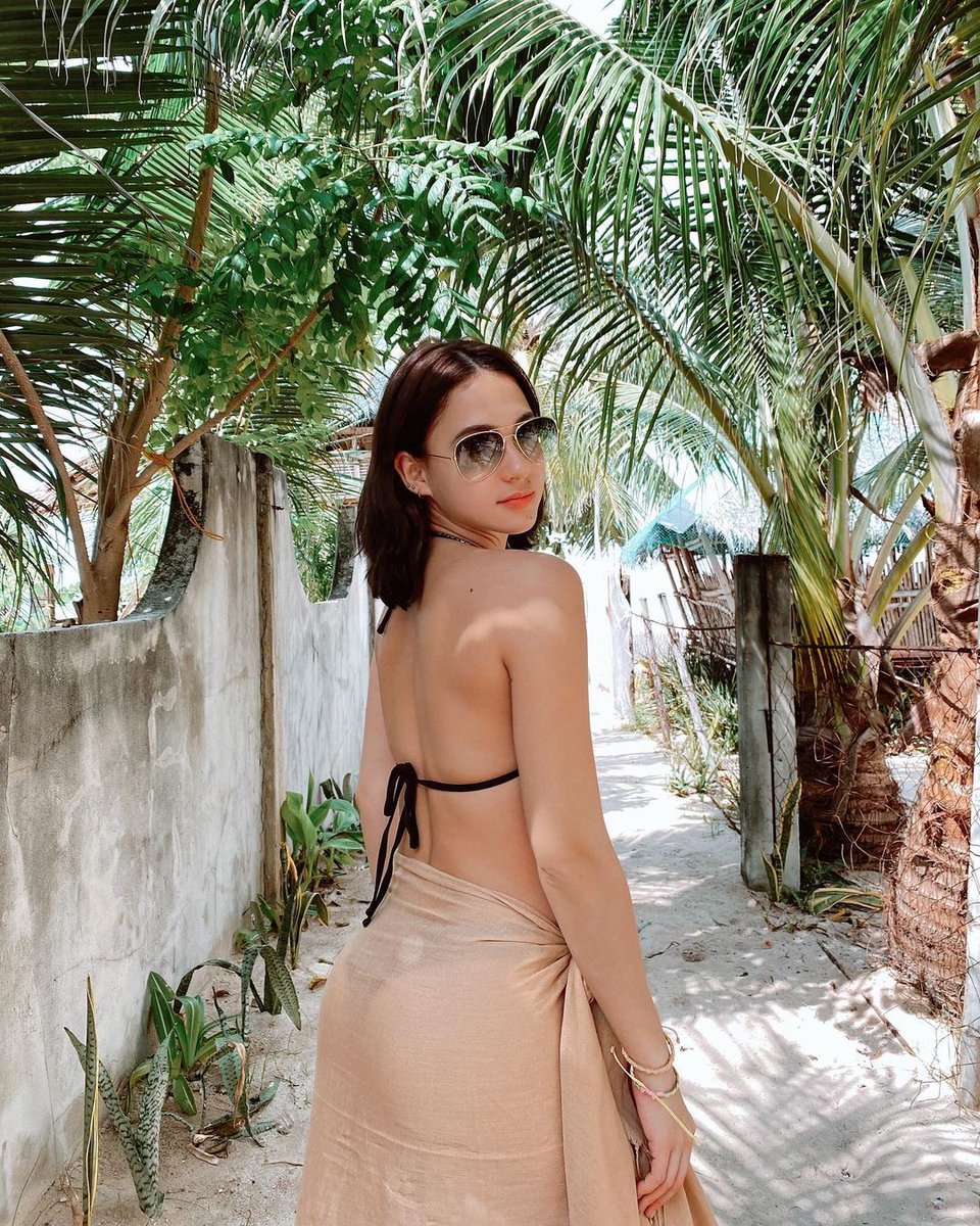 isabellemace tweet media