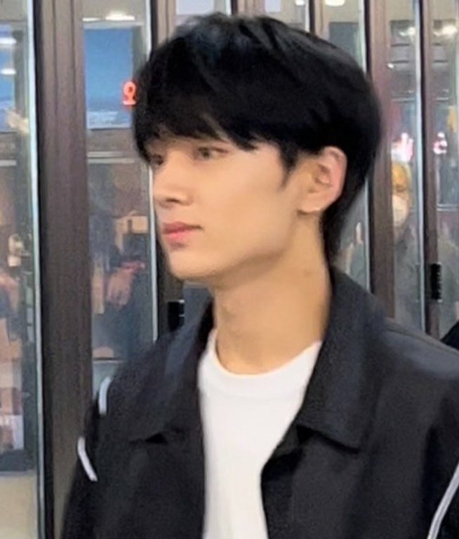 탐 tweet media