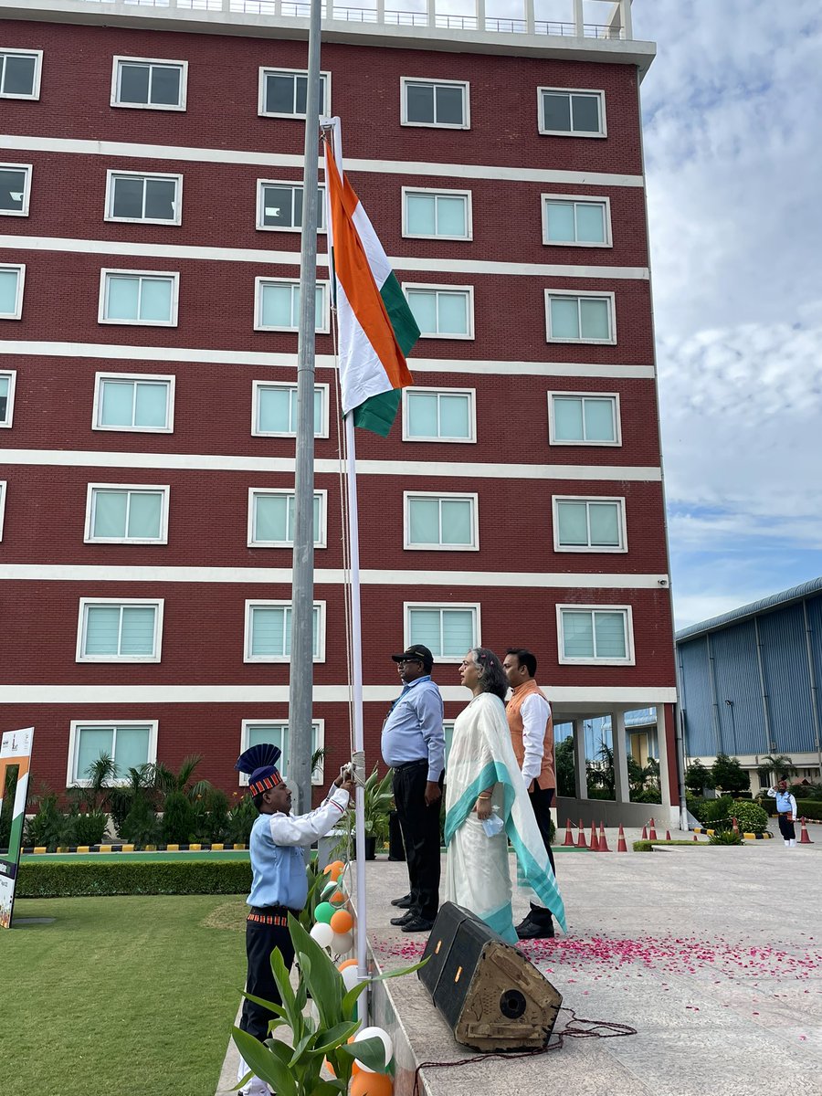 AspireIcat's tweet photo. Celebrations underway as we rejoice India@75 #independenceday2022 …
Our Officiating Director, Smt @PamelaTikku , @icat_in welcomes Shri Rajnesh Singh , Director - Auto, @MHI_GoI to commemorate the nation’s independence…
@Natrip_Dhi @DrMNPandeyMP https://t.co/fGoKBe686T