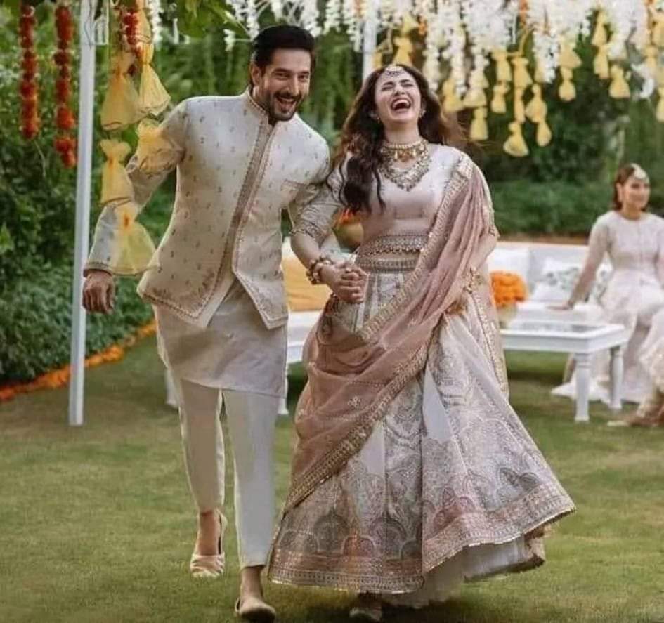 Abkh_12's tweet photo. *_تو نے پُکارا ہے تو ننگے پاؤں ہی چلے آئیں گے_*
*_ہواؤں کا رُخ نہیں دیکھیں گے تیرے اشارے کے بعد_
 #اردو_زبان 
✌💞💞 https://t.co/unofIzR6wy