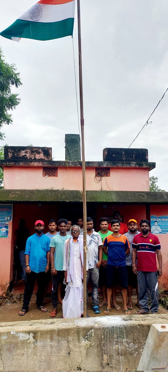 imkcs11's tweet image. ନବ ଜ୍ୟୋତି ଯୁବକ ସଂଘ, ନୂଆଗାଁ, ଖୋର୍ଦ୍ଧା ବ୍ଲକ ତରଫରୁ 76 ତମ ସ୍ୱାଧୀନତା ଦିବସ ପାଳିତ. #IndependenceDay #HarGharTiranga #IndiaAt75