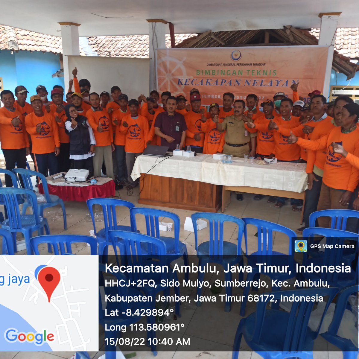 adentakurnia's tweet photo. Senin,15/08/22,@adentakurnia Pendampingan Bimbingan Teknis Kecakapan Nelayan oleh BBPI Semarang dan DJPT KKP kepada Masyarakat Nelayan di Dusun Watu Ulo Ds.Sumberrejo Kec.Ambulu
#GiatLuhkanSatminkalBWI #Jember #WatuUlo #LuhkanJaya @bppp_banyuwangi @puslatluhkp @kkpgoid @djpt_kkp https://t.co/TS3RqTJCr6