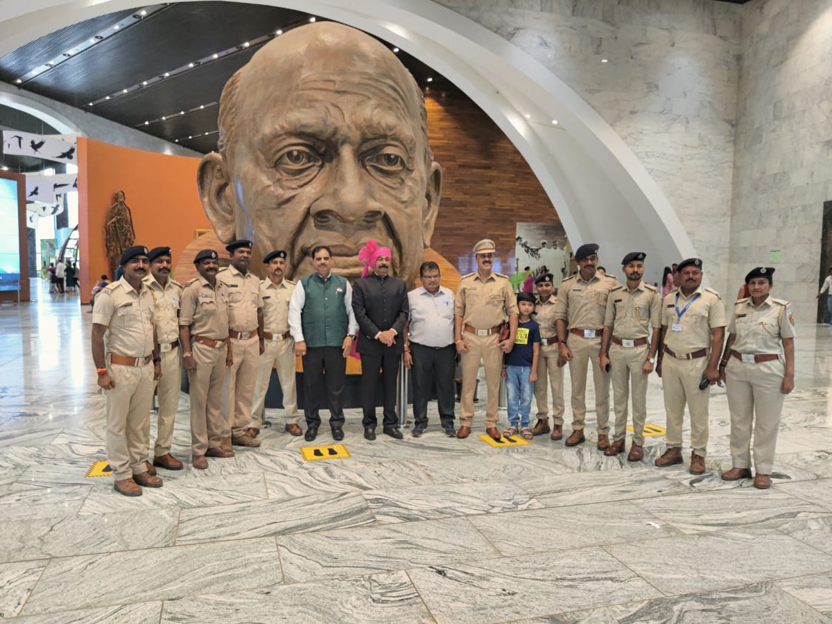 ParimalRana10's tweet photo. 75 માં સ્વતંત્રદિવસ ની શુભકામના https://t.co/0YF6qeFvAx