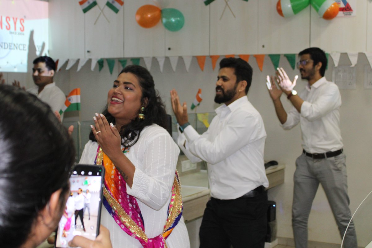 sensystech's tweet photo. Celebrated Independence Day in our Office!

#independenceday #sensystechnologies #hrmthread #assetthread #स्वतंत्रतादिवस #IndependenceDay2022 #IndiaAt75 #Indianflag #sensysindia #india #AzadiKaAmritMahotsav #HarGharTiranga #freedom #august #love #happy #independence #Jaihind https://t.co/vS7ARXgJuw