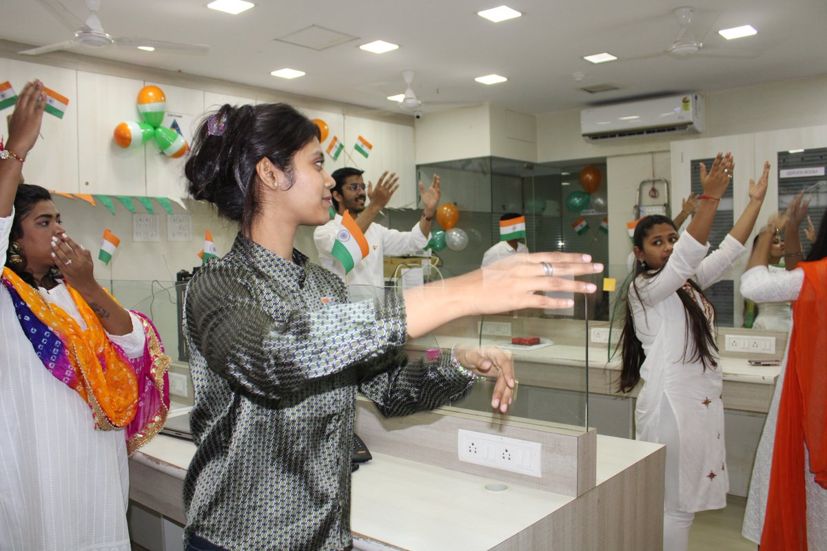 hrmthread's tweet photo. Celebrated Independence Day in our Office!

#independenceday #sensystechnologies #hrmthread #assetthread #स्वतंत्रतादिवस #IndependenceDay2022 #IndiaAt75 #Indianflag #sensysindia #india #AzadiKaAmritMahotsav #HarGharTiranga #freedom #august #love #happy #independence #Jaihind https://t.co/CmF6m41ONZ