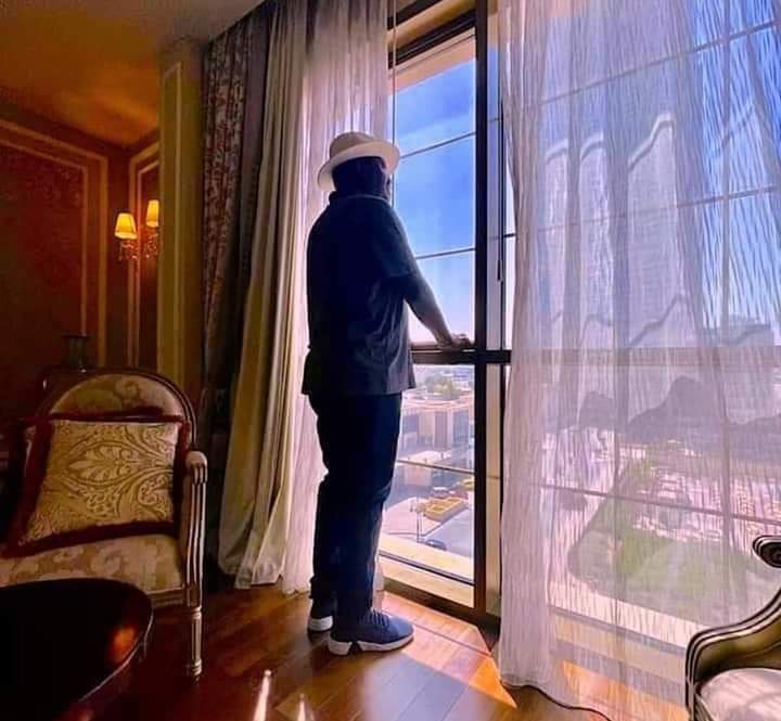 Reptile_ke's tweet photo. The Man Of the Day is already up looking at the Horizon of Canaan. 3:00Pm🇰🇪

Show him some 💙💙💙💙💙 

#kenyaelections2022 https://t.co/4outYbpmZQ