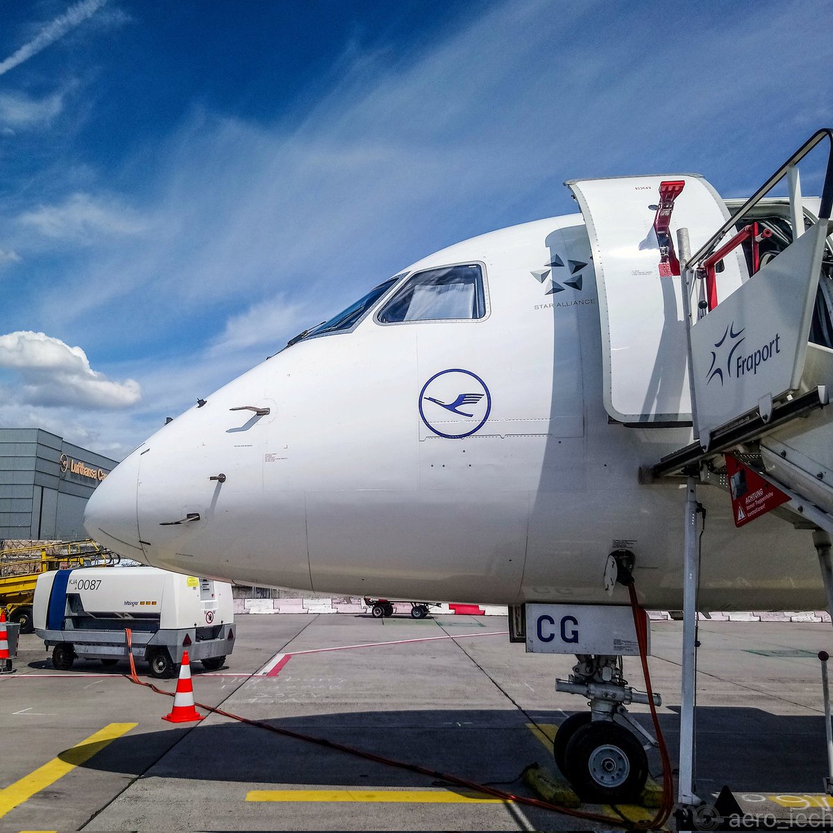 aero_iech's tweet photo. ✈️ #Embraer #E190LR
🆔 D-AECG
🇩🇪 #Lufthansa
🎫 LH211
🛫 #Dresden (DRS) 🇩🇪
🛬 #Frankfurt (FRA) 🇩🇪
📅 Jul 16, 2022
#Aviation #Aircraft #AvGeek #avgeeks #Planespotter #planespotting #Airlines #Airport #frankfurtairport https://t.co/2IDYzWyVNq