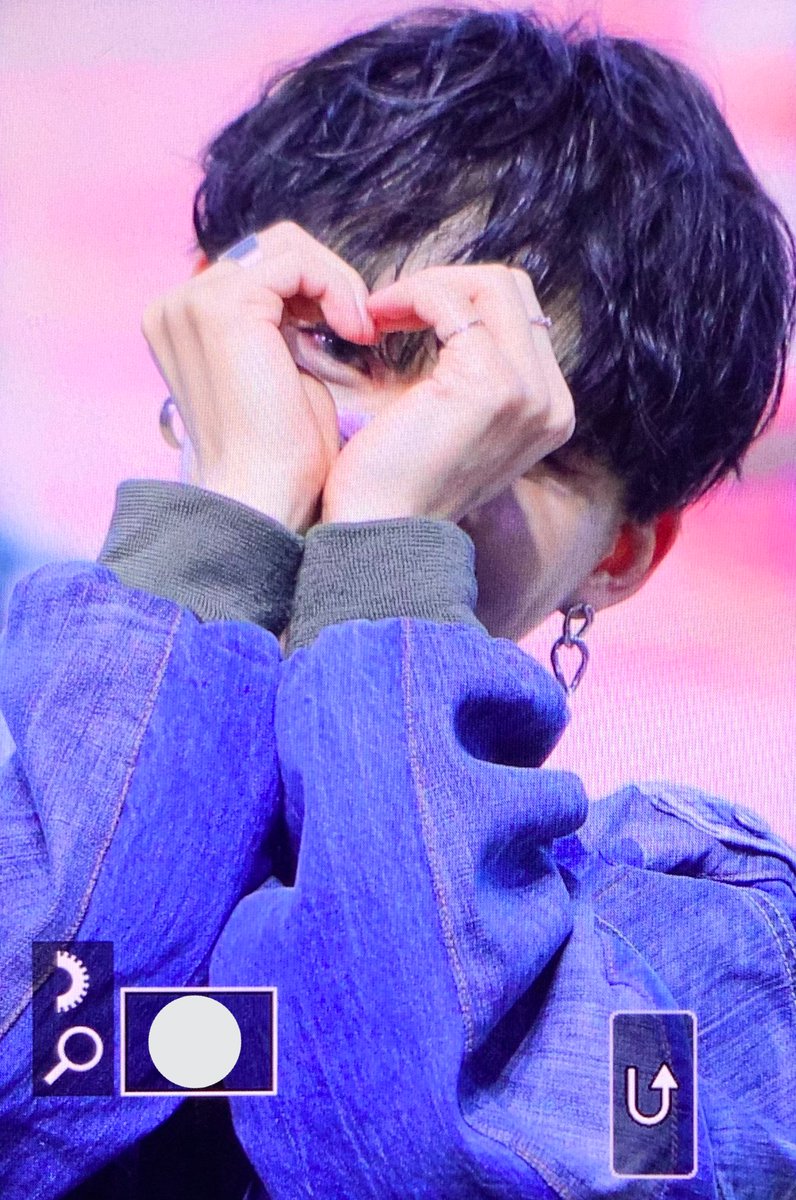 220814 #우진영
뽀잉😶