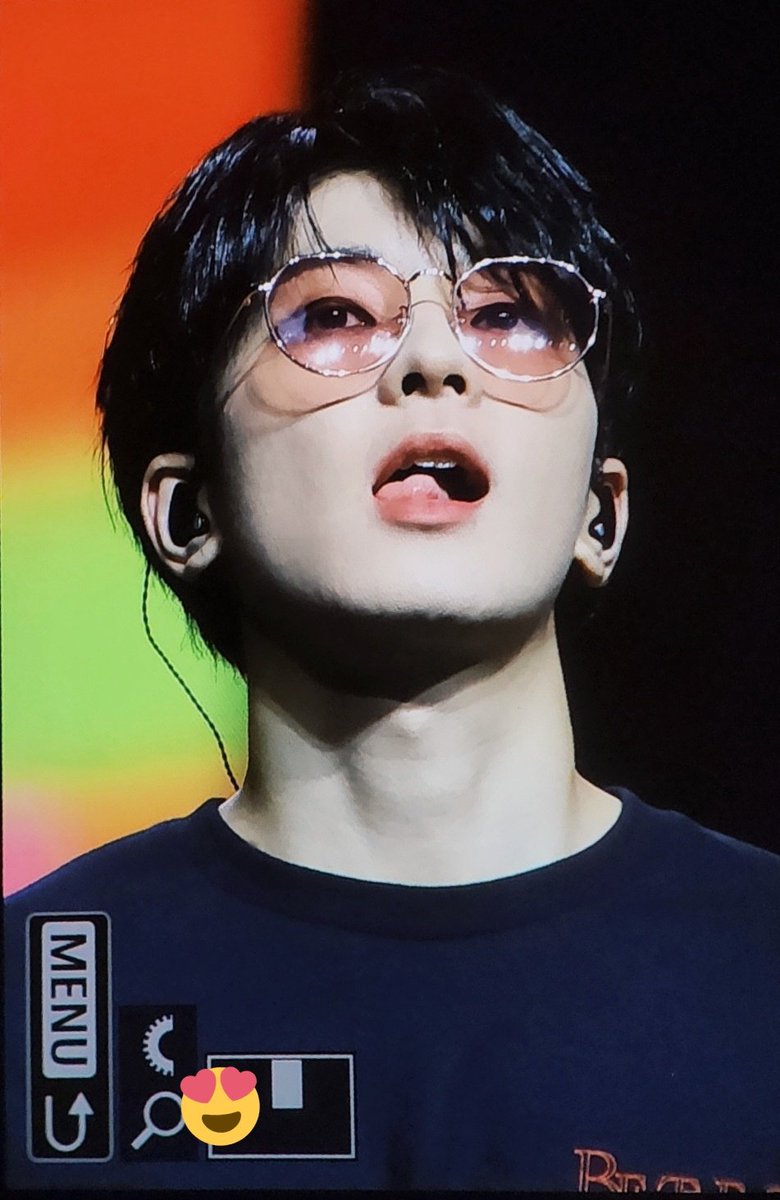 miwon17_'s tweet photo. Wonwoo in tinted shades 💜❤️
OTY                 BeTS https://t.co/YQLI8pFehu