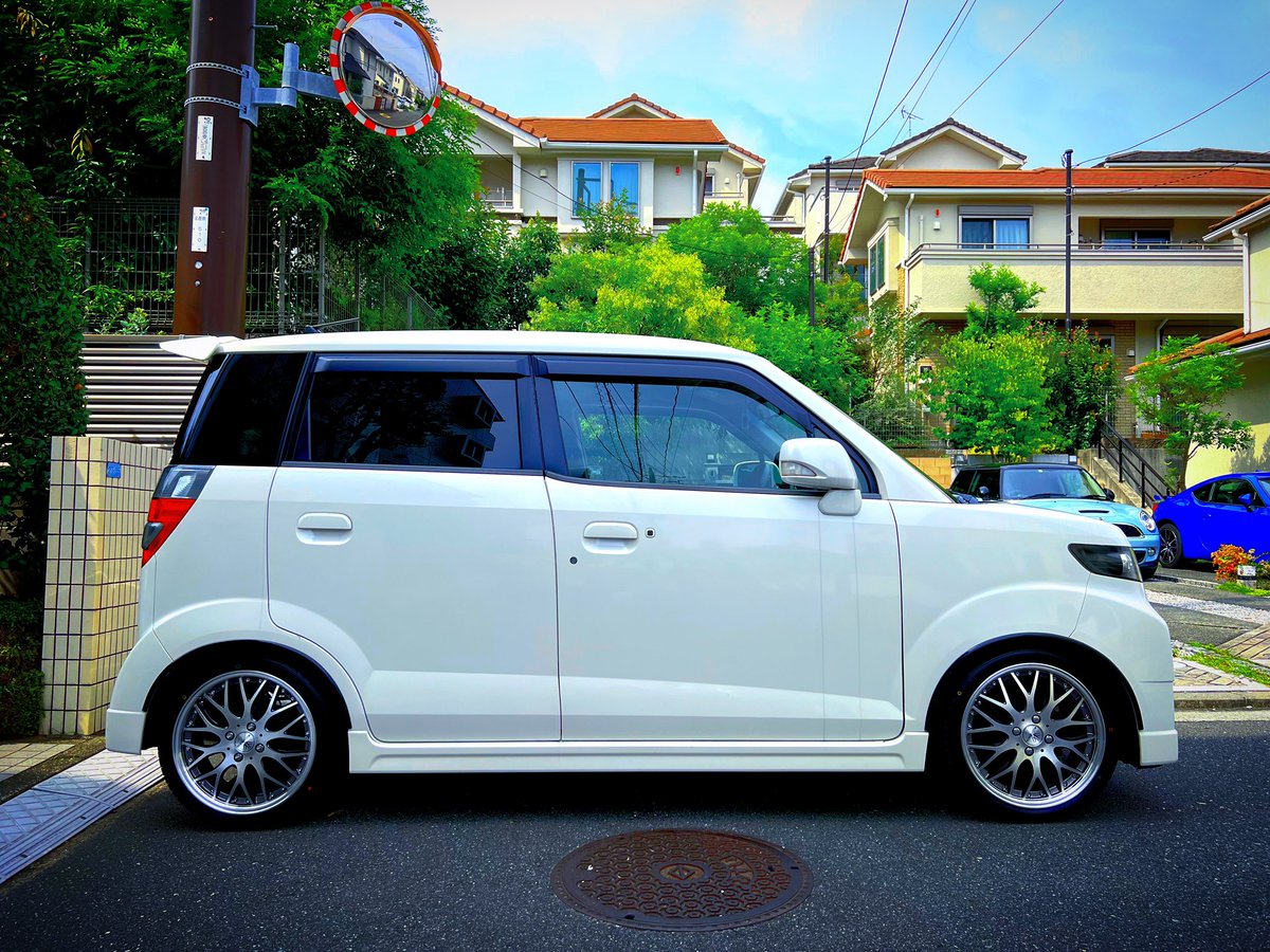 RAV4_MODELLISTA's tweet photo. 元愛車(現父通勤車)のタイヤ交換ついでに中古ホイール新品タイヤセットを購入取付しました❗️
【ホイール】
BADX ロクサーニ マルチフォルケッタ
5.5j +48 pcd100/4H
【タイヤ】
ミネルバ F205
165/45R 16
#je1
#ゼストスパーク
#badx
#ロクサーニマルチフォルケッタ
#16インチ
#ミネルバf205 https://t.co/wdlSxYY9Zp