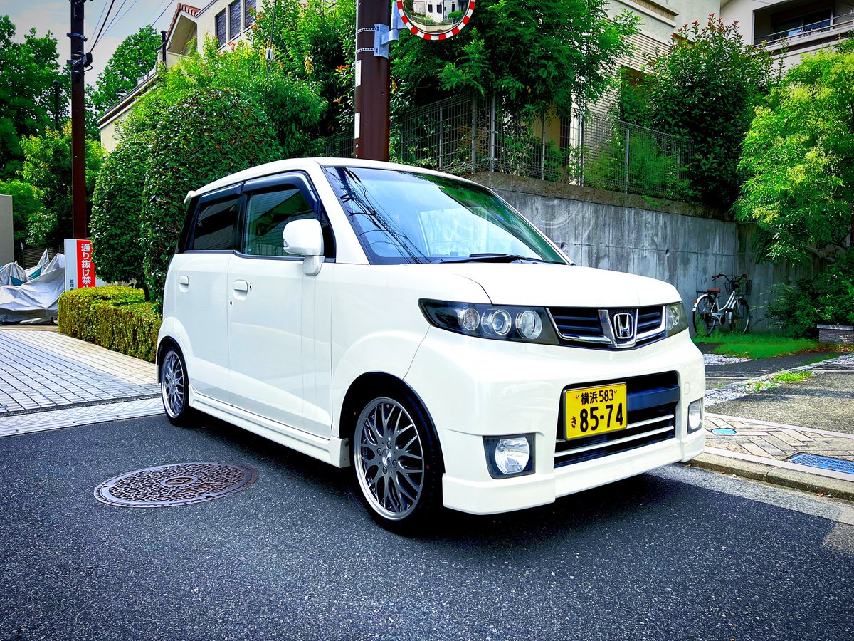 RAV4_MODELLISTA's tweet photo. 元愛車(現父通勤車)のタイヤ交換ついでに中古ホイール新品タイヤセットを購入取付しました❗️
【ホイール】
BADX ロクサーニ マルチフォルケッタ
5.5j +48 pcd100/4H
【タイヤ】
ミネルバ F205
165/45R 16
#je1
#ゼストスパーク
#badx
#ロクサーニマルチフォルケッタ
#16インチ
#ミネルバf205 https://t.co/wdlSxYY9Zp