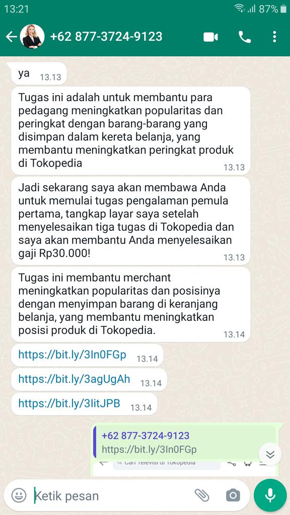 cahyoarip's tweet photo. @TokopediaCare Hati-hati semua, saya pernah menjadi korban penipuan yg mengatasnamakan Tokopedia. Namun, alhamdulillah dana yang Saya setor kpd platform web tersebut bisa kembali dgn bantuan pihak Bank. Disini saya sharing inti screen capture dari pihak penipu. Semoga tidak ada korban lagi. https://t.co/lmannB7ZCo