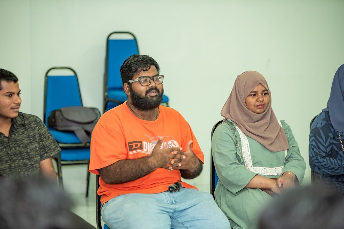Provided with guidance & skills, young people can fulfill their own potential, contribute to a productive economy & ensure a 🌍 fit for future generations We hope this year’s #IYD22 conversations in Kulhudhuffushi is a start to continued conversations with young people across 🇲🇻