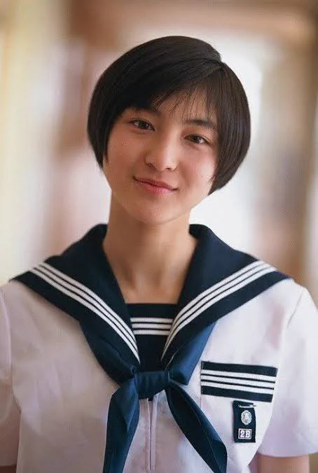 @r_9lly もし女子で卒アル撮るなら広末涼子で撮りたかったな 