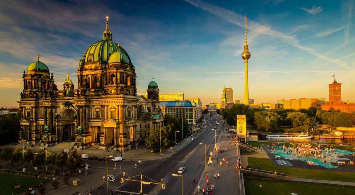 Spannend, abwechslungsreich, multikulturell – aber niemals langweilig. Das ist Berlin. Die deutsche Hauptstadt gehört zu den beliebtesten europäischen Reisezielen, wenn es um Städtereisen geht. Die Stadt schläft niemals.  #Berlin #BerlinerDom

guidenex.de/berlin-sehensw…