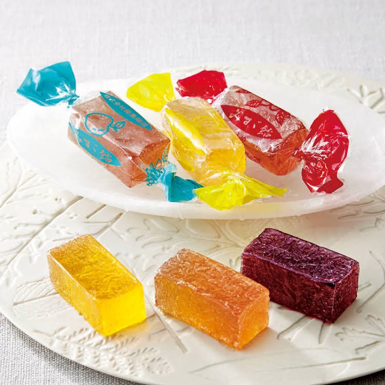 これぞ昭和の記憶 金と銀の謎肉お菓子など 夏休み おばあちゃんの家に行くときの話 に出てくるものに共感する人々 Togetter