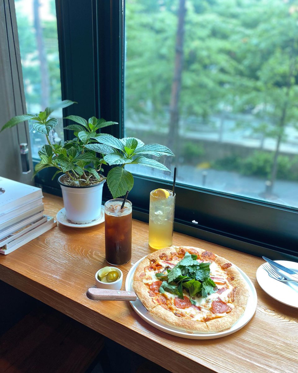 chen9887's tweet photo. 軽食と音楽が出会うとき https://t.co/ZoTeUtfKM3